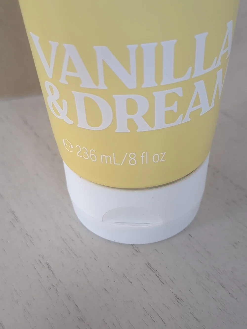 New Victoria's Secret PINK Vanilla & Dream Body Lotion 8 fl oz